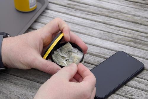 snus